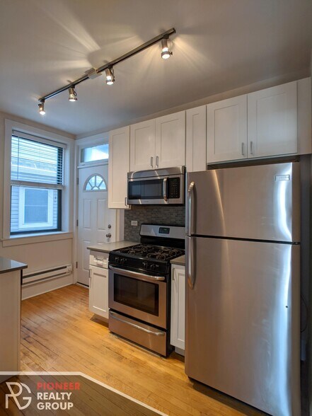 Building Photo - 2315 N Rockwell St