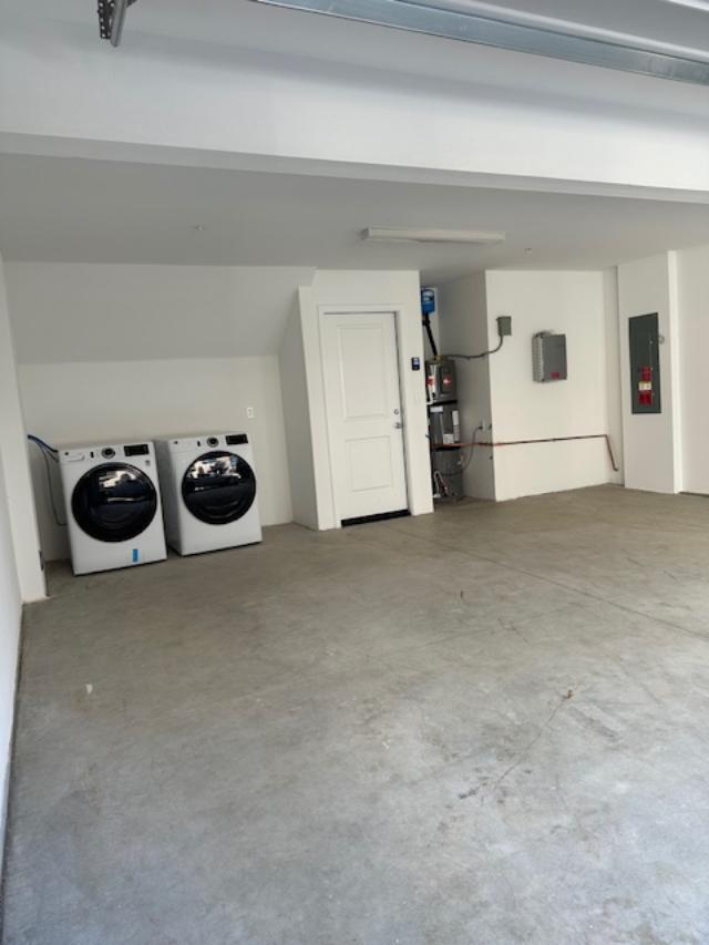 Building Photo - 9423 Sepulveda Blvd