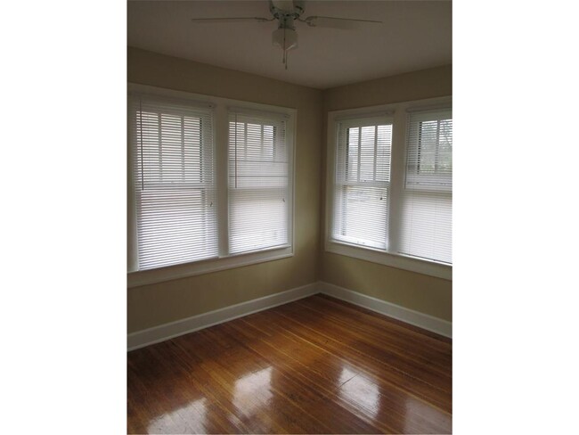 bedroom 3 - 3548 Carrollton Ave