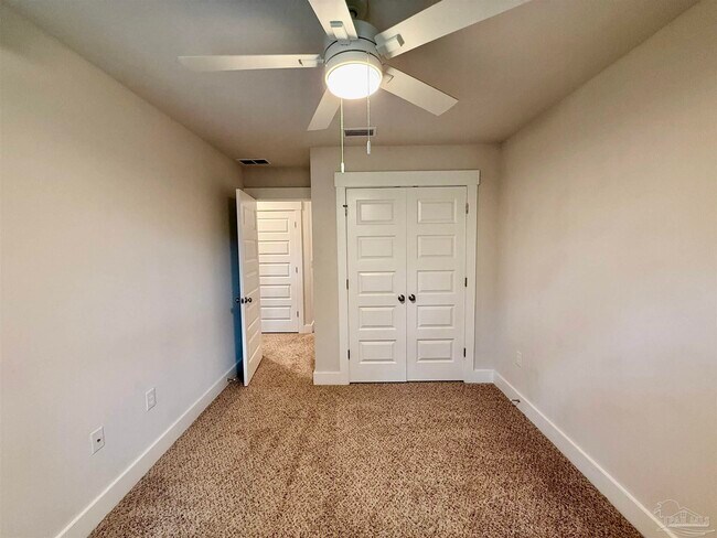 Building Photo - 1471 Iroquois Ct