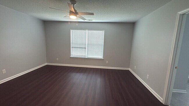 Building Photo - 387 Weatherstone Pl