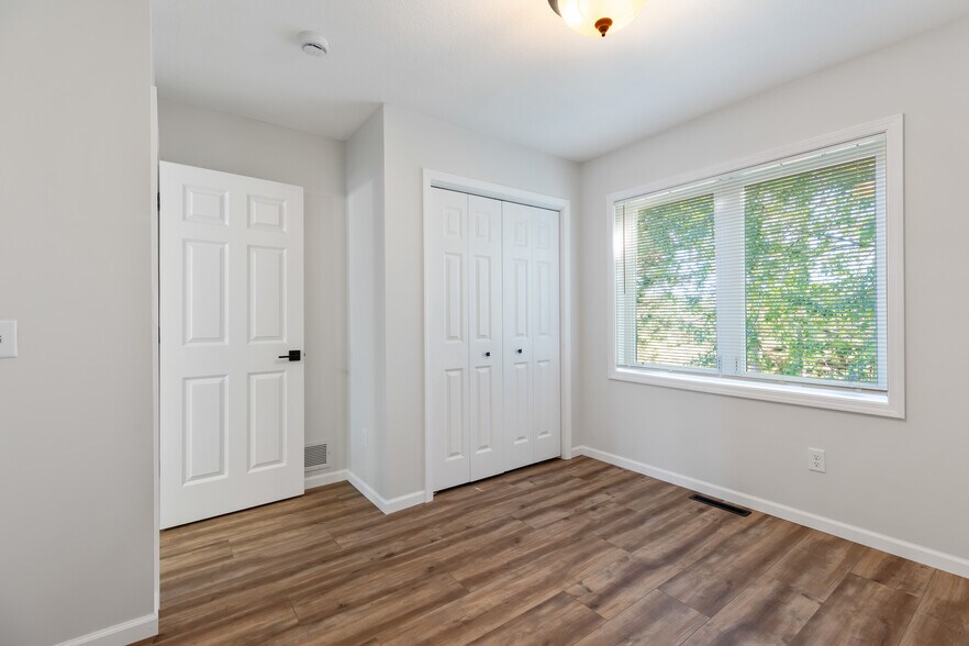 Building Photo - 915 Blair Cir