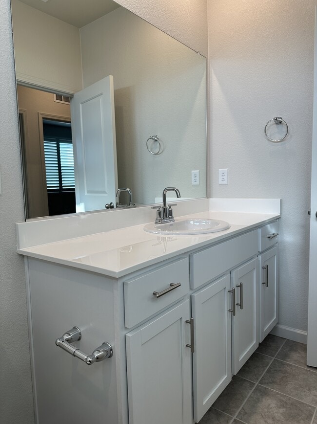 Building Photo - 7042 Mauna Loa Wy