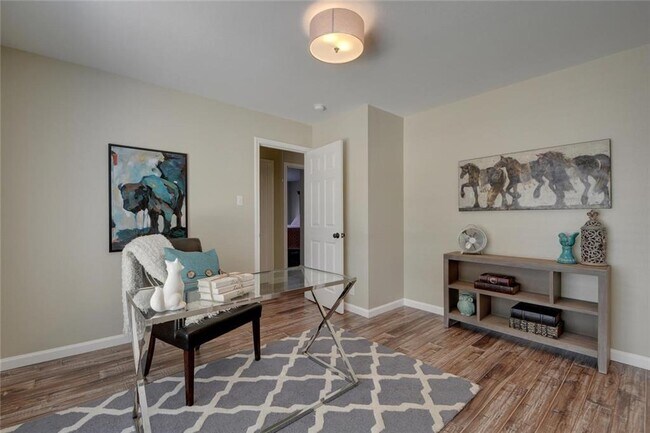 Building Photo - 8604 Neider Dr