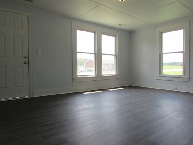 Building Photo - Charming 2 Bed/ 1 Bath Brick Ranch - Located in China Grove - Move in Ready - Large Lot