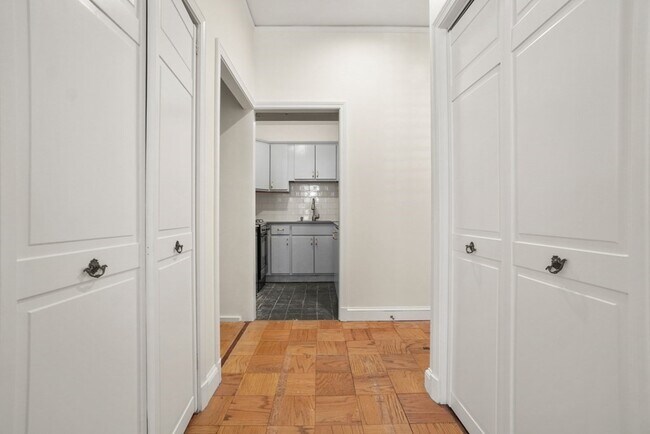 Building Photo - 27 Bowdoin St