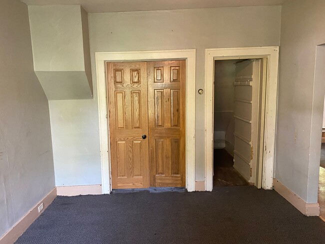 Building Photo - 736 Jackson St