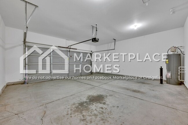 Building Photo - 142 Kings Wy