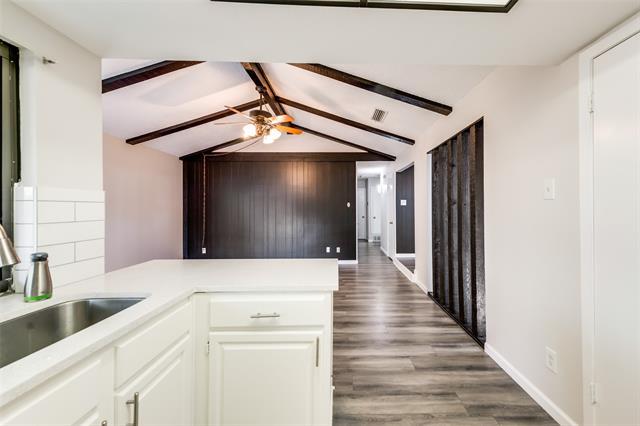 Building Photo - 1016 Summit Cir