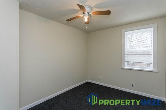 Building Photo - 7241 Holabird Avenue Apt B