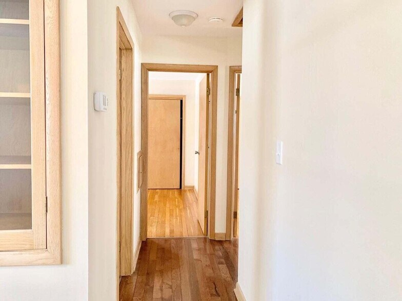 Building Photo - 11638 N Bobolink Ln