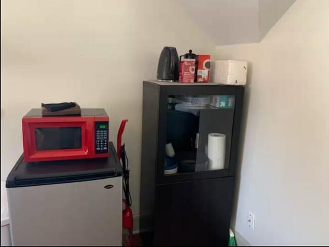 Building Photo - 2284 Cottage Grove Ave SE