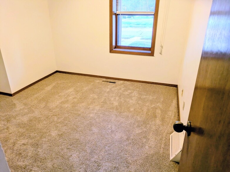 Bedroom - 1426 E 17th St