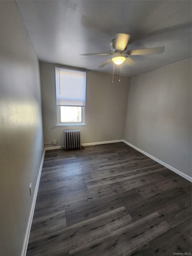 Building Photo - 82-03 Myrtle Ave