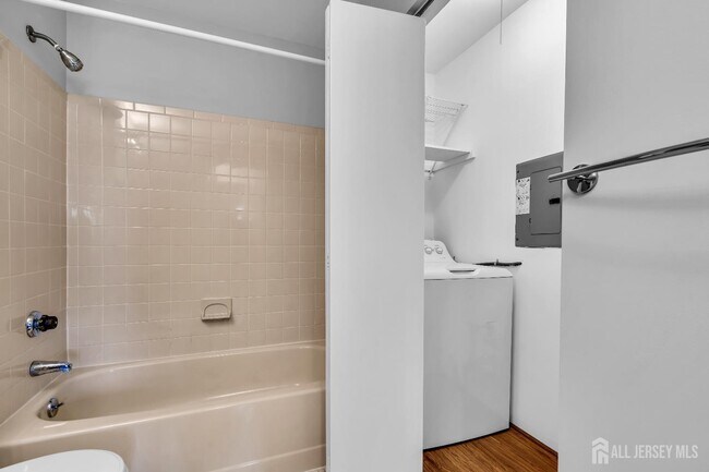 Building Photo - 2016 Aspen Dr