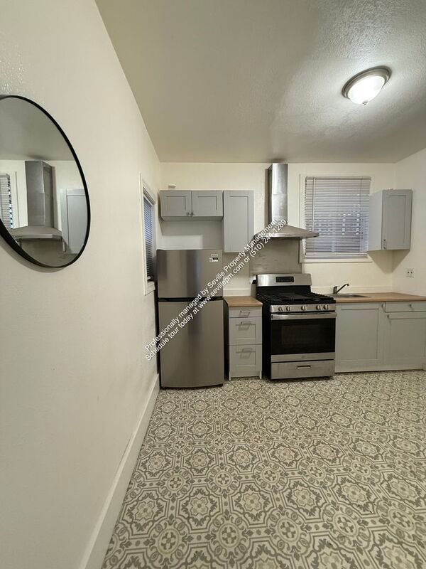 Building Photo - 1808 Filbert St