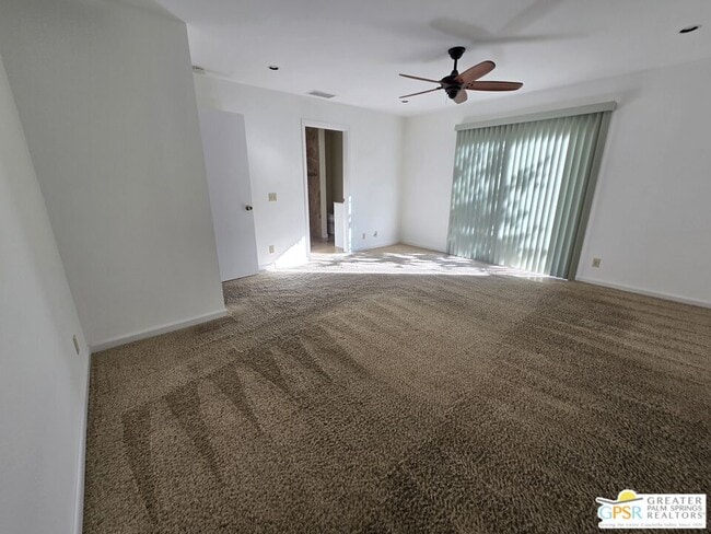 Building Photo - 74619 Fairway Dr