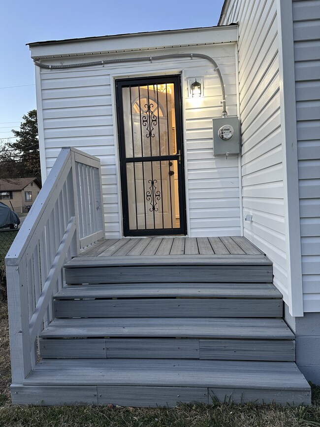 Back yard deck - 403 Beechdale Rd