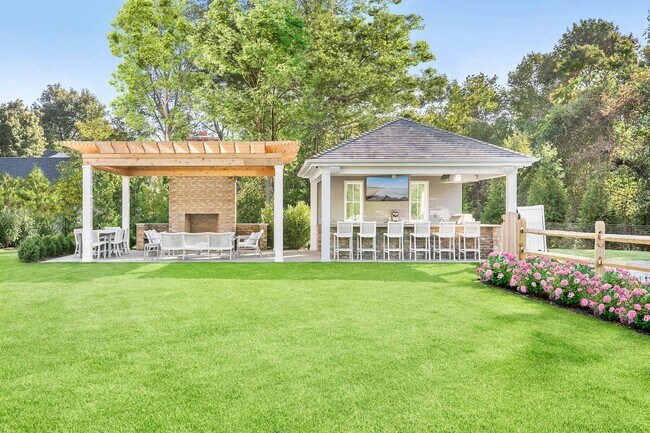 Building Photo - 173 Ferry Rd