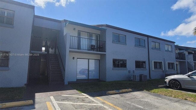 Building Photo - 7405 SW 152nd Ave