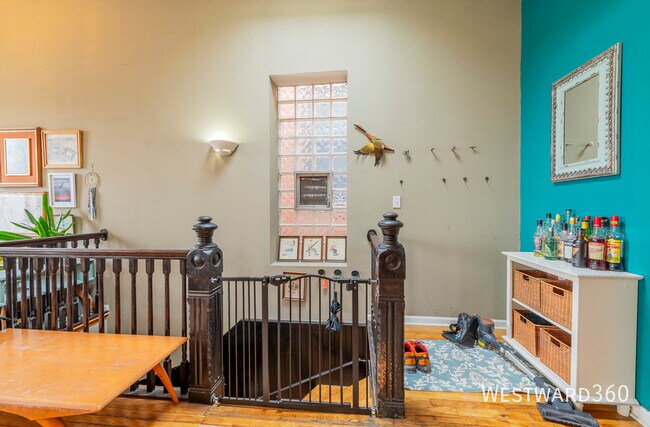 Building Photo - 1350 W Augusta-3