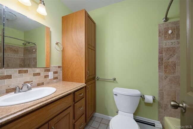 Building Photo - 3 Hook Rd