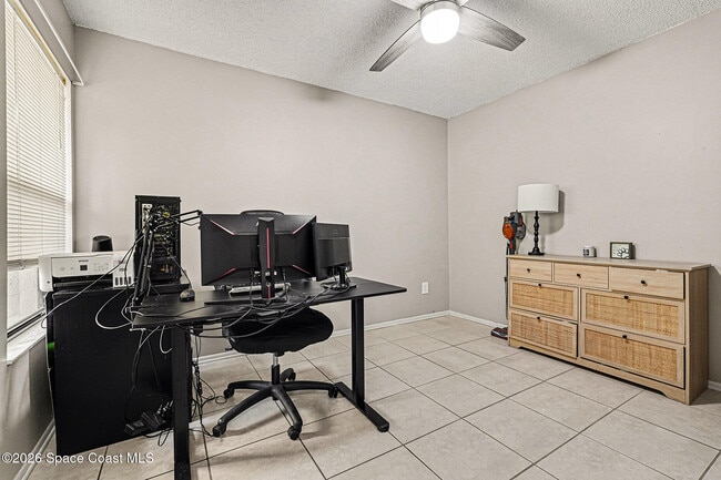 Building Photo - 1491 Sheafe Ave NE