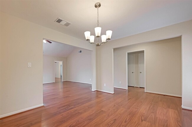 Building Photo - 2531 Planters Row