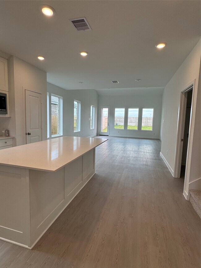 Building Photo - 6423 Green Pedal Ln