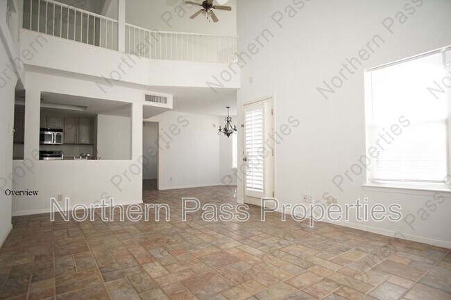 Building Photo - 6040 Los Siglos Dr