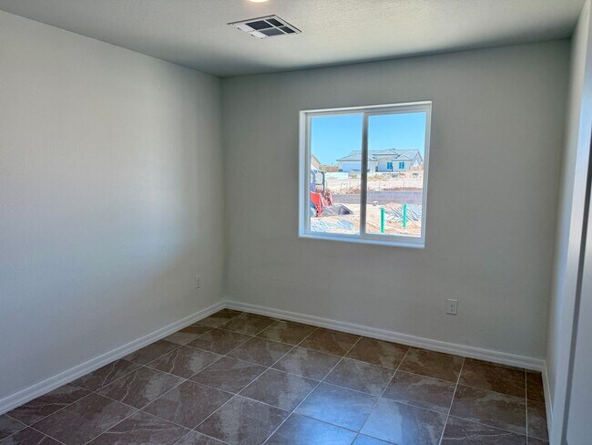 Building Photo - Brand New home in Wellton - 3 Bedrooms 2 Bath