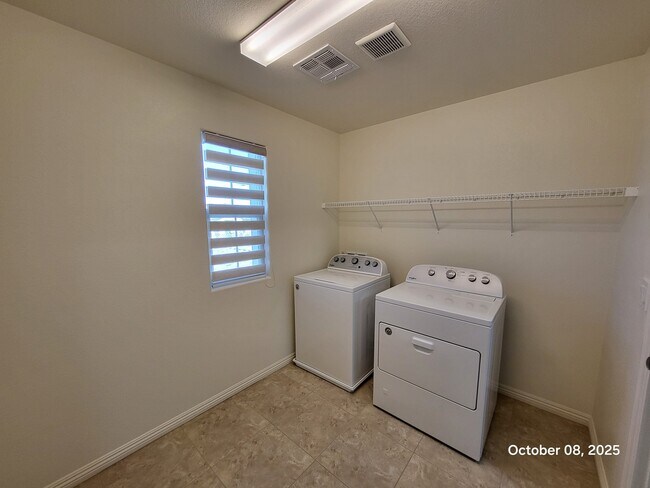 Building Photo - 12281 Terrace Verde Ave