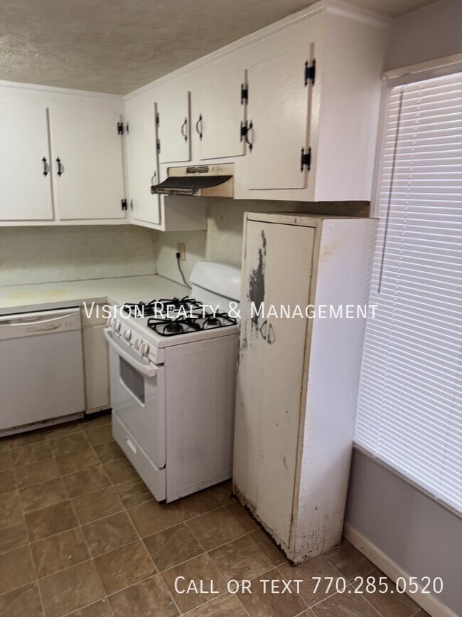 Building Photo - 1803 Carrollton Villa Rica Hwy