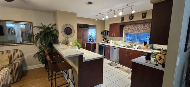 Building Photo - 6104 Bonnie Brook Blvd