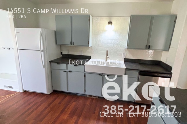 Building Photo - 14551 S Camp Williams Rd