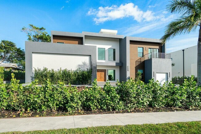 Building Photo - 13480 U.S. Rte 1