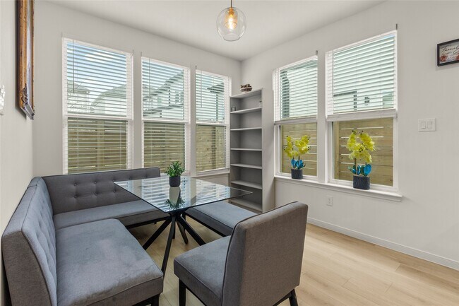 Building Photo - 1277 Oakmont Bnd Dr