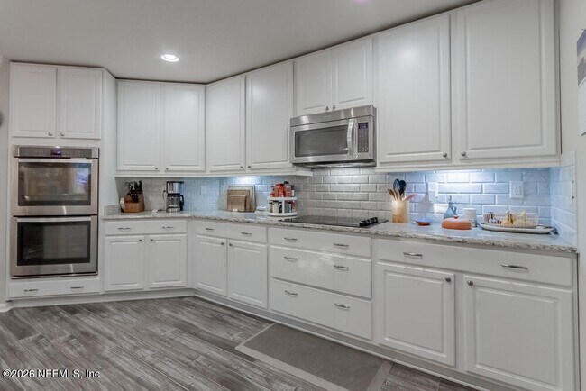 Building Photo - 15078 Durbin Cove Way