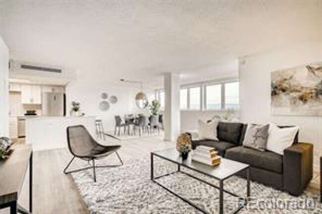 Building Photo - Humboldt