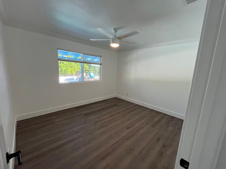 Building Photo - 3760 E Calle San Antonio