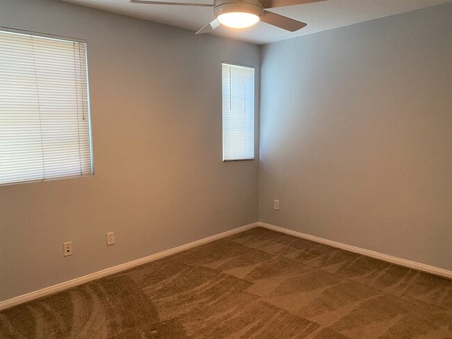 Building Photo - 289 Tiburon Dr