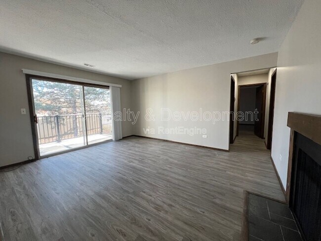 Building Photo - 7030 Barrington Ct