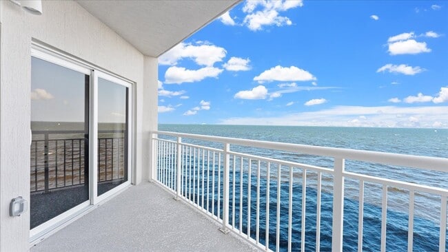 Primary Photo - 1825 Riverside Dr