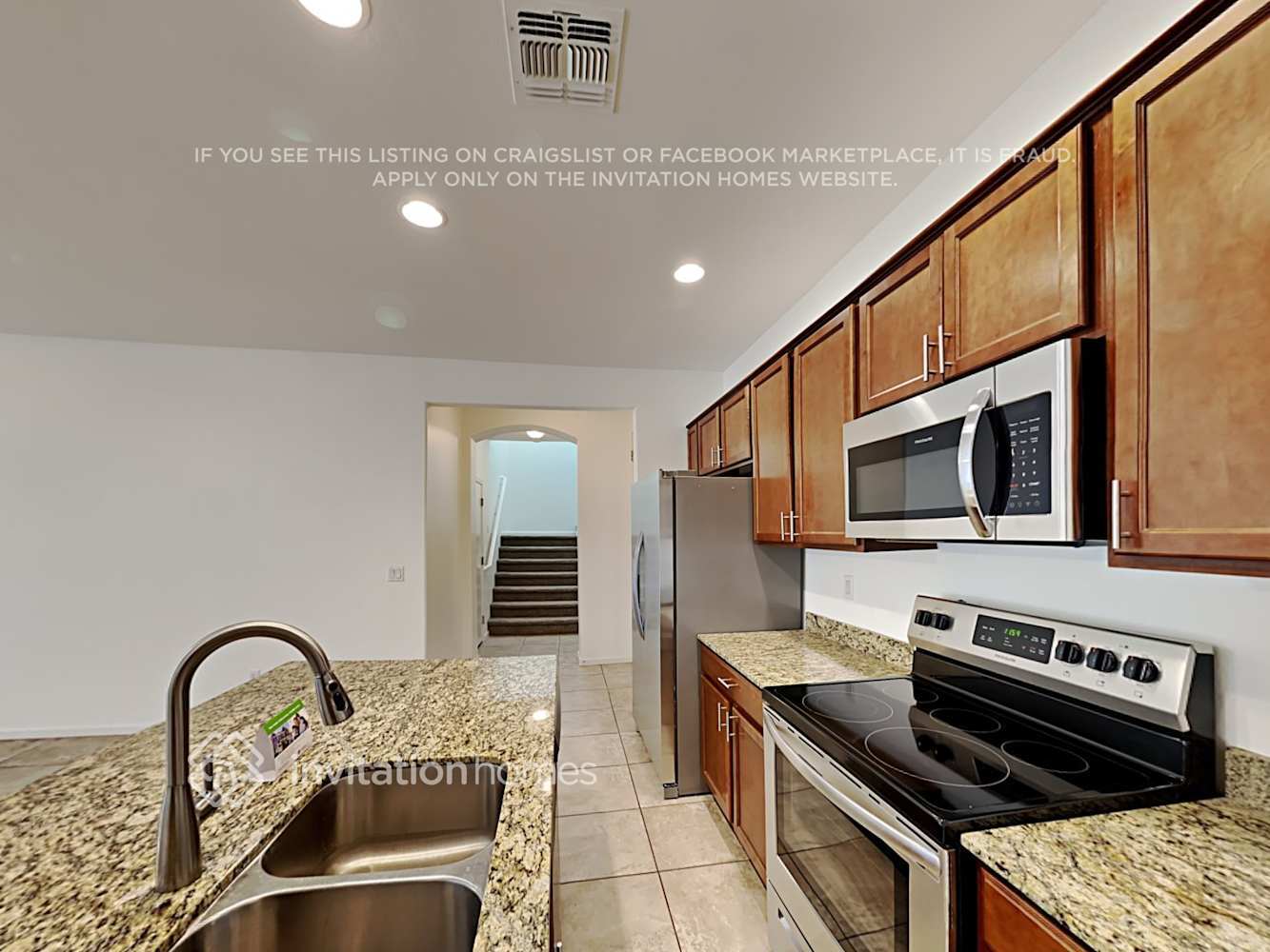 Building Photo - 1373 S Ponderosa Dr