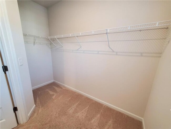 Building Photo - 143 Sawgrass Dr