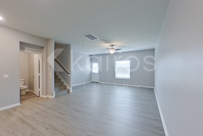 Building Photo - 1020 NW 4th St