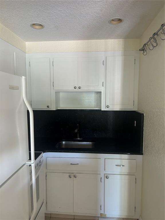 Building Photo - 1231 SE 1st St