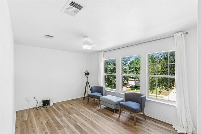 Building Photo - 11208 Midbury Ct