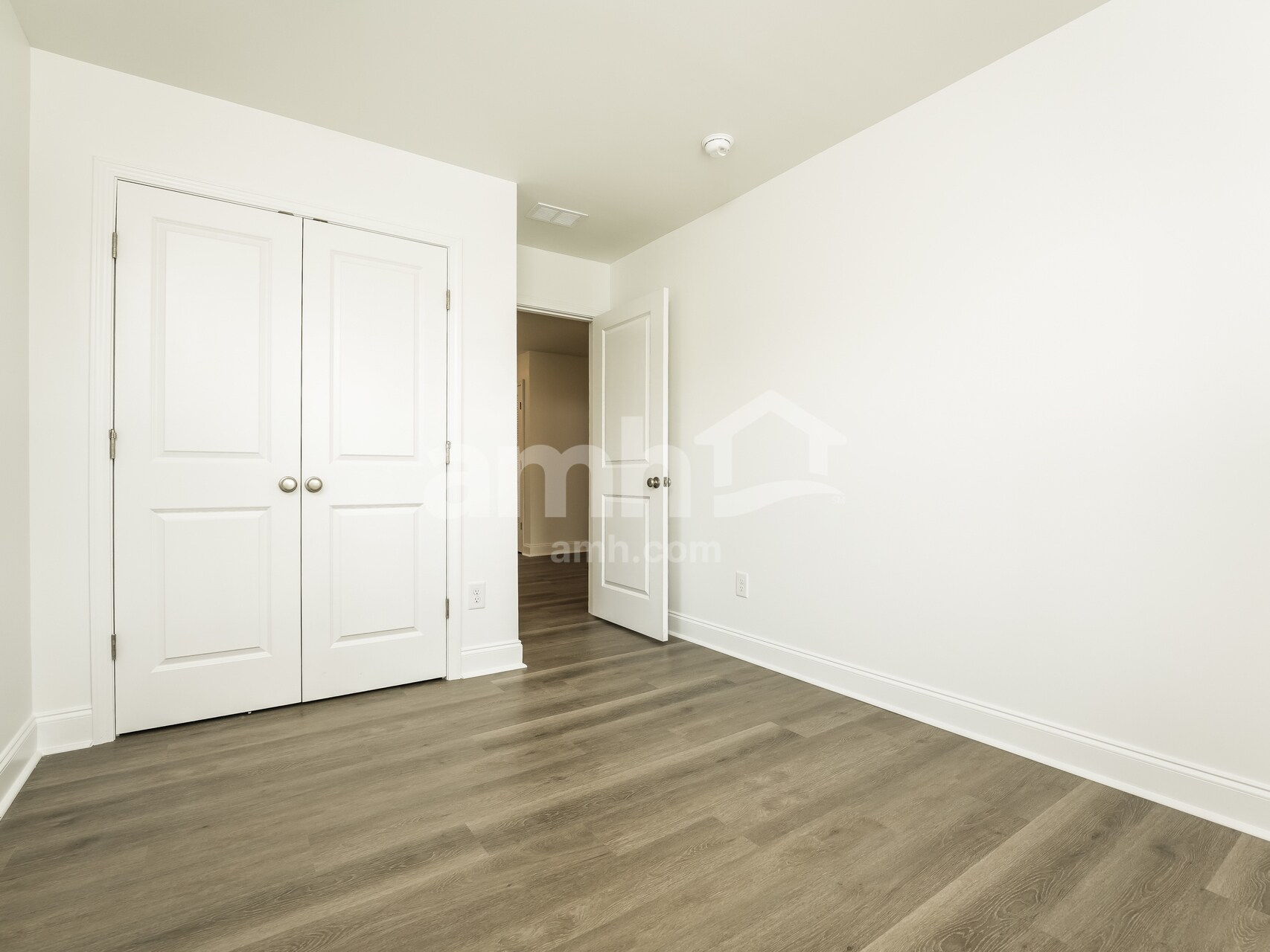 Building Photo - 100 Niven Ct