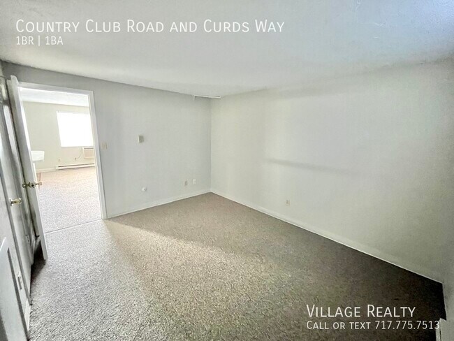 Building Photo - 681 Country Club Rd